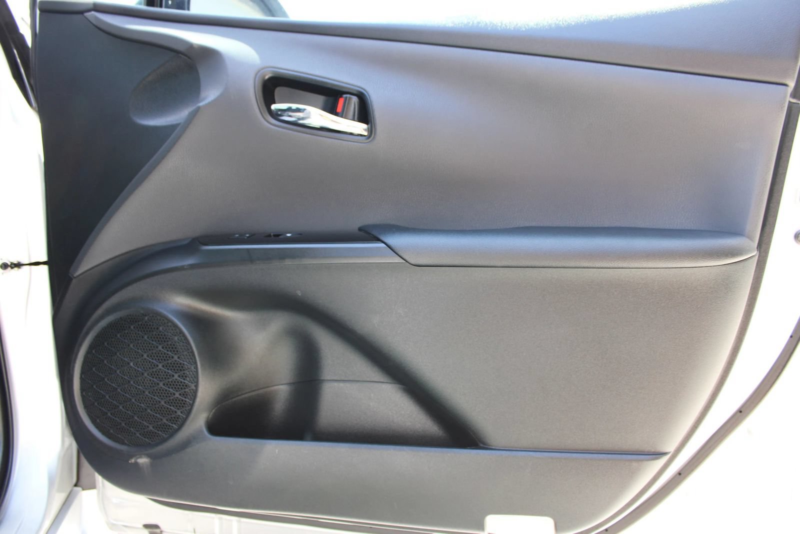 Used 2018 Toyota Prius Prime Premium FWD image 8