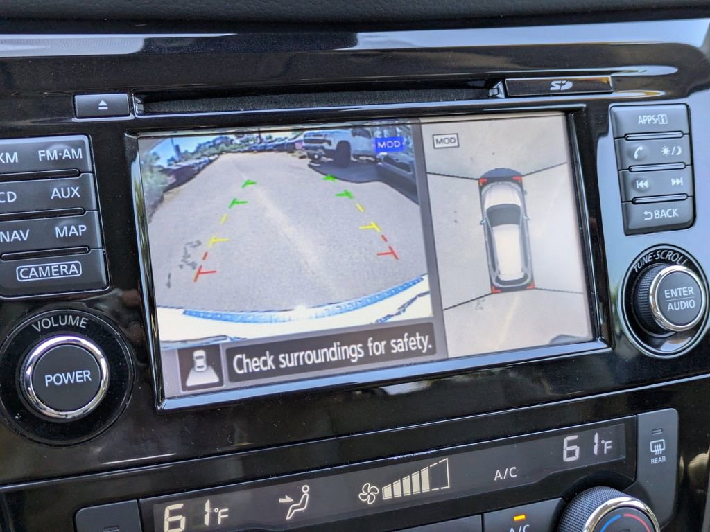 Used 2017 Nissan Rogue SL FWD image 22