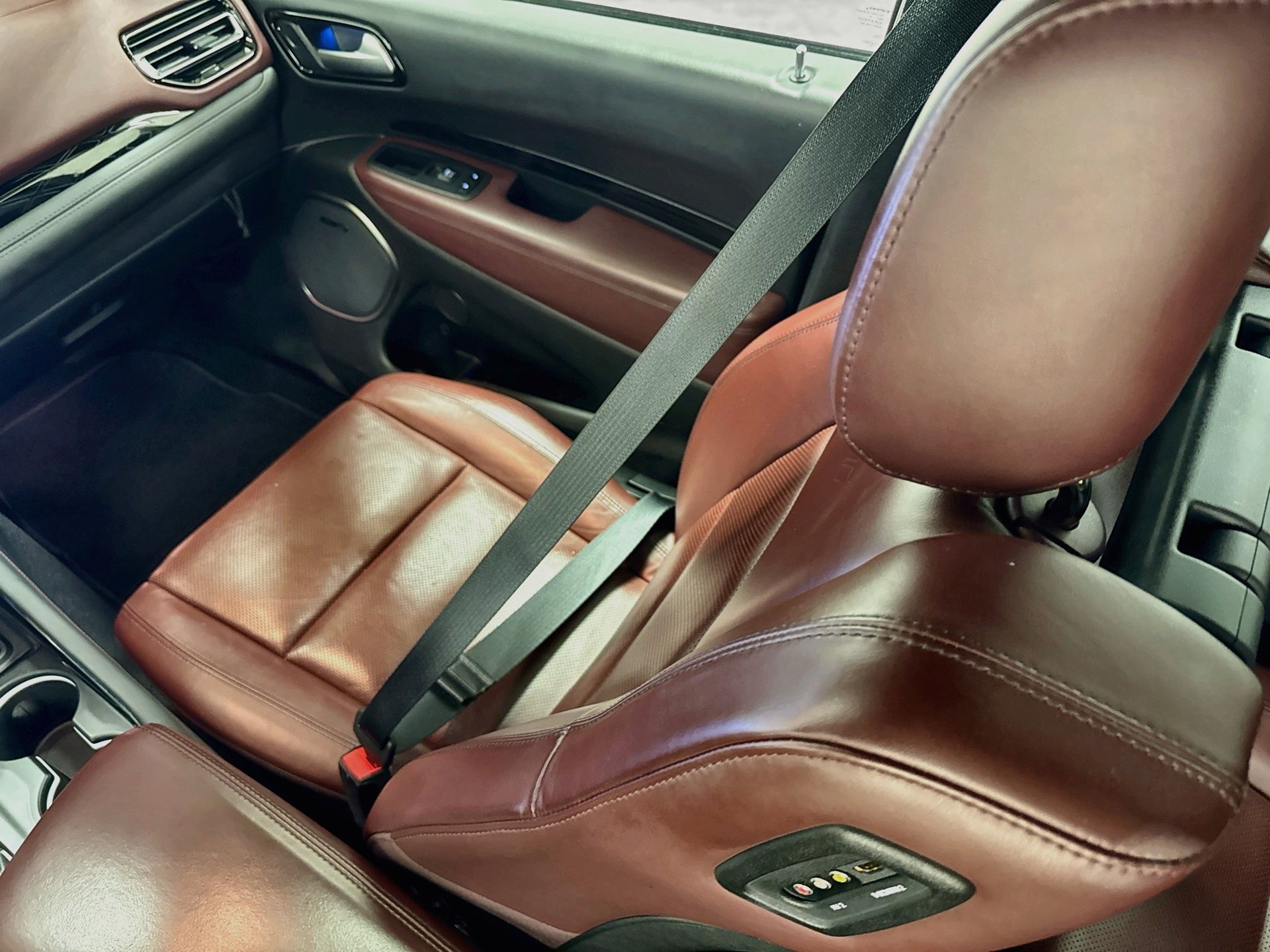 Used 2021 Dodge Durango Citadel w/ Premium Entertainment Group RWD image 25
