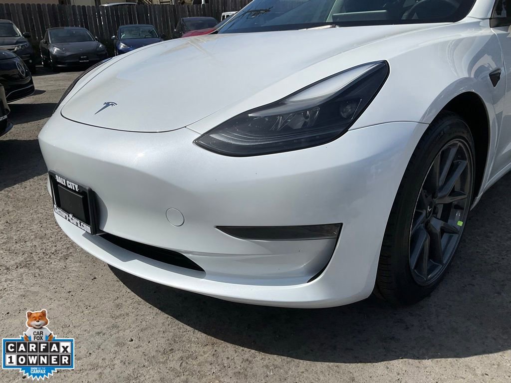 Used 2023 Tesla Model 3 Standard Range image 89