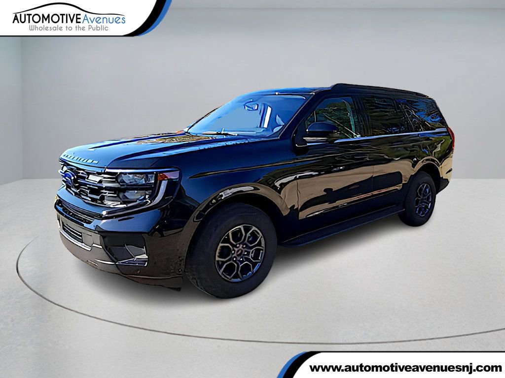 Used 2025 Ford Expedition Active image 1