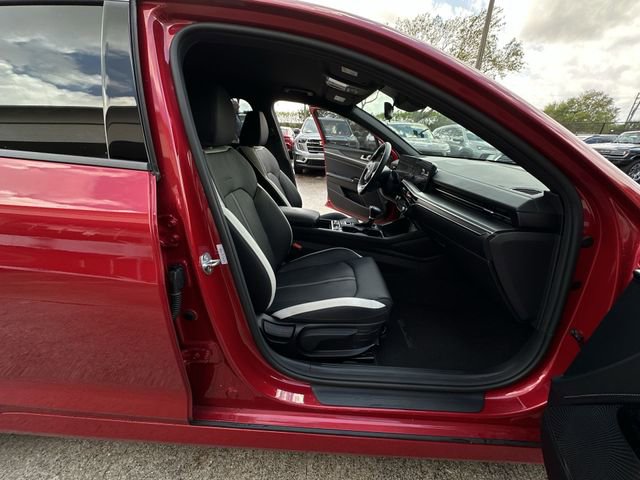 Used 2025 Kia K5 GT-Line image 33