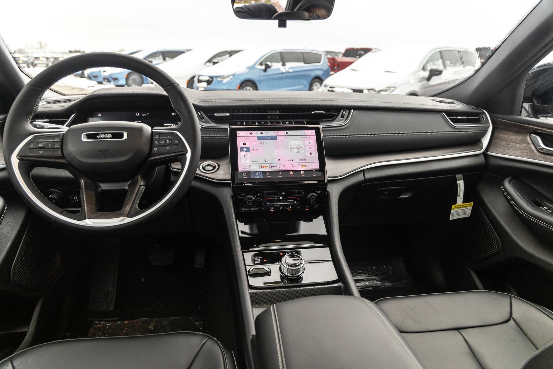 New 2025 Jeep Grand Cherokee Limited image 17