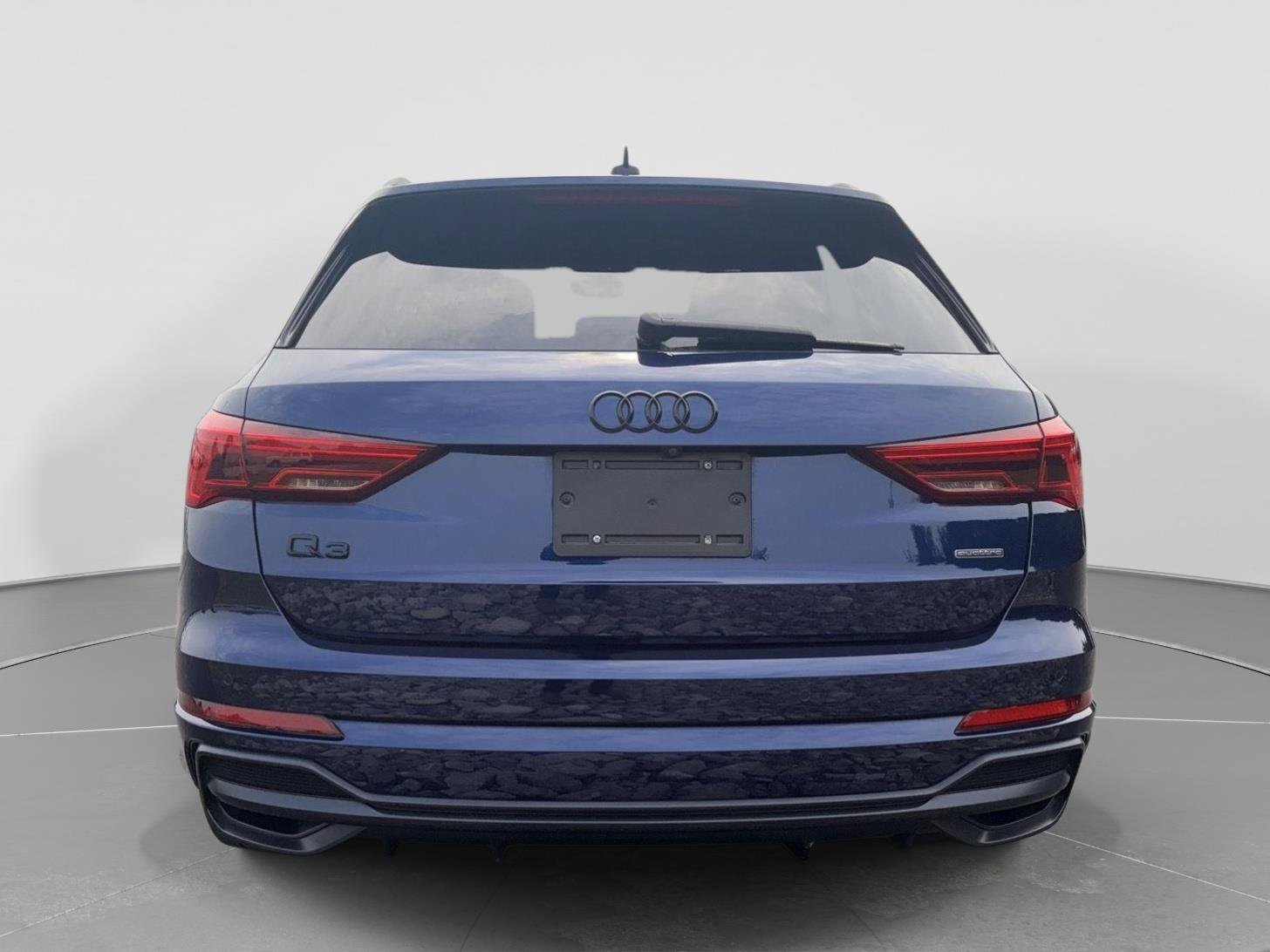 Used 2021 Audi Q3 2.0T Premium w/ Convenience Package AWD/4WD image 4