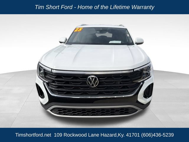 Used 2025 Volkswagen Atlas Cross Sport SE AWD/4WD image 3