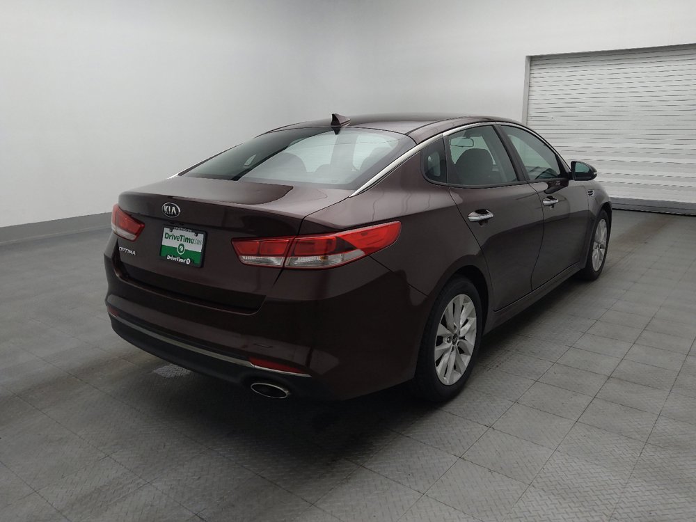 Used 2017 Kia Optima LX w/ Option Group 014 FWD image 9