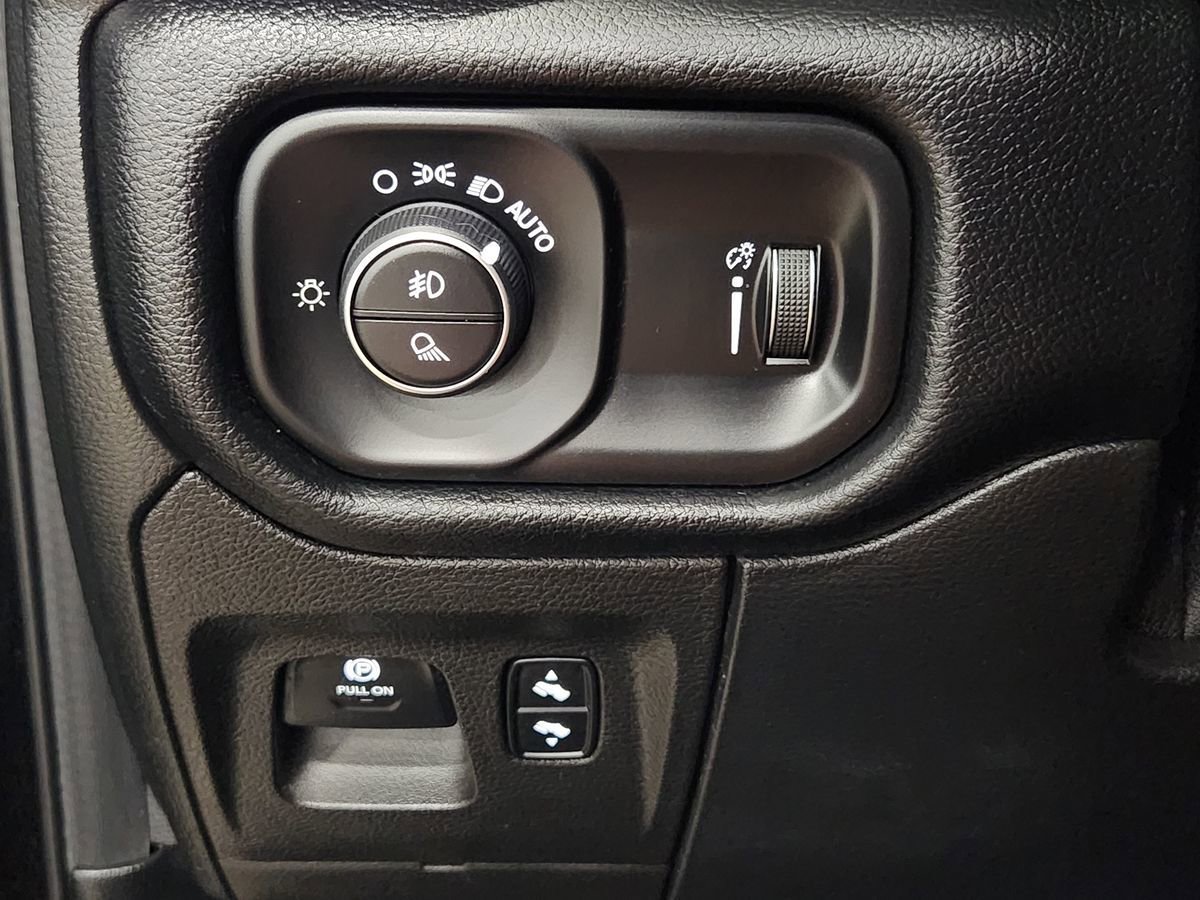 Used 2020 RAM 1500 Lone Star AWD/4WD image 43