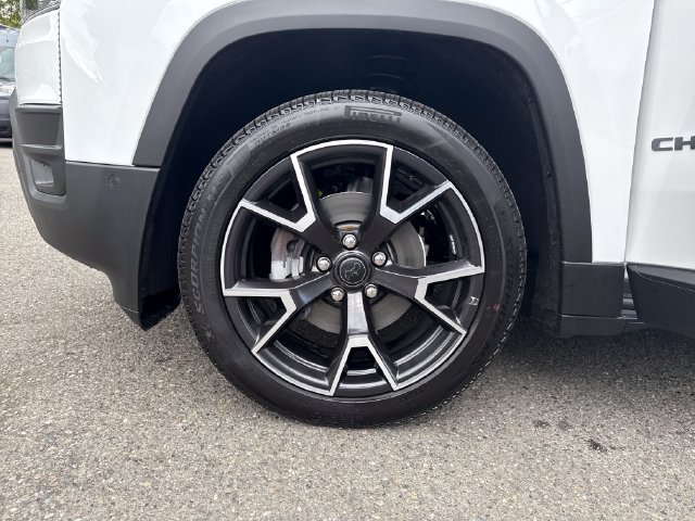 New 2026 Jeep Cherokee Overland w/ Trailer Tow Group AWD/4WD image 28