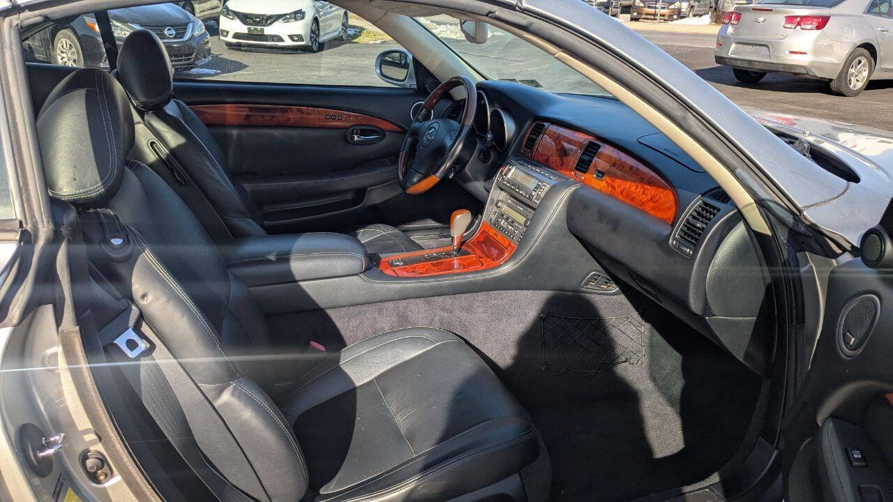 Used 2005 Lexus SC 430 Convertible image 23