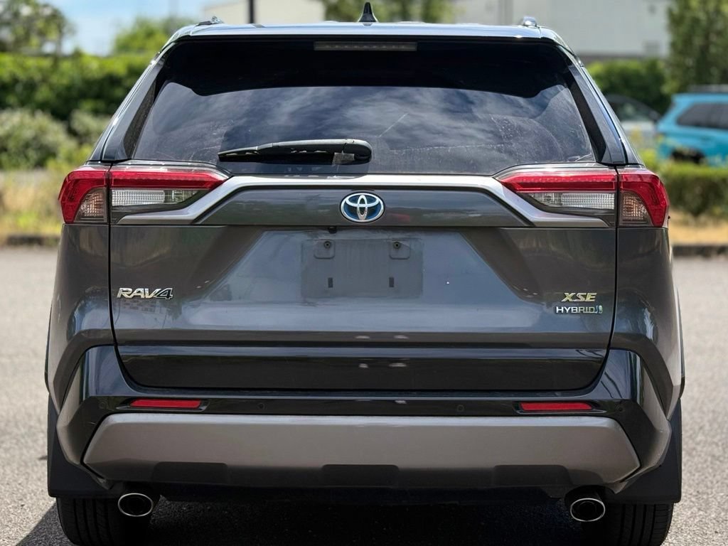 Used 2020 Toyota RAV4 XSE AWD/4WD image 4