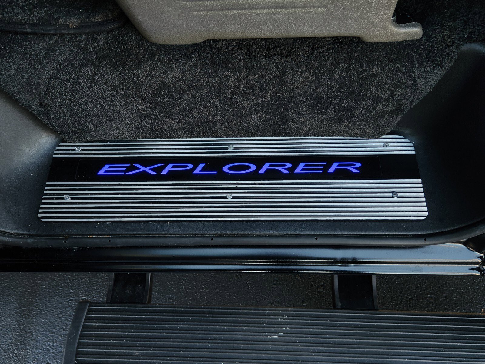 New 2025 Chevrolet Express 2500 Extended w/ Driver Convenience Package image 19