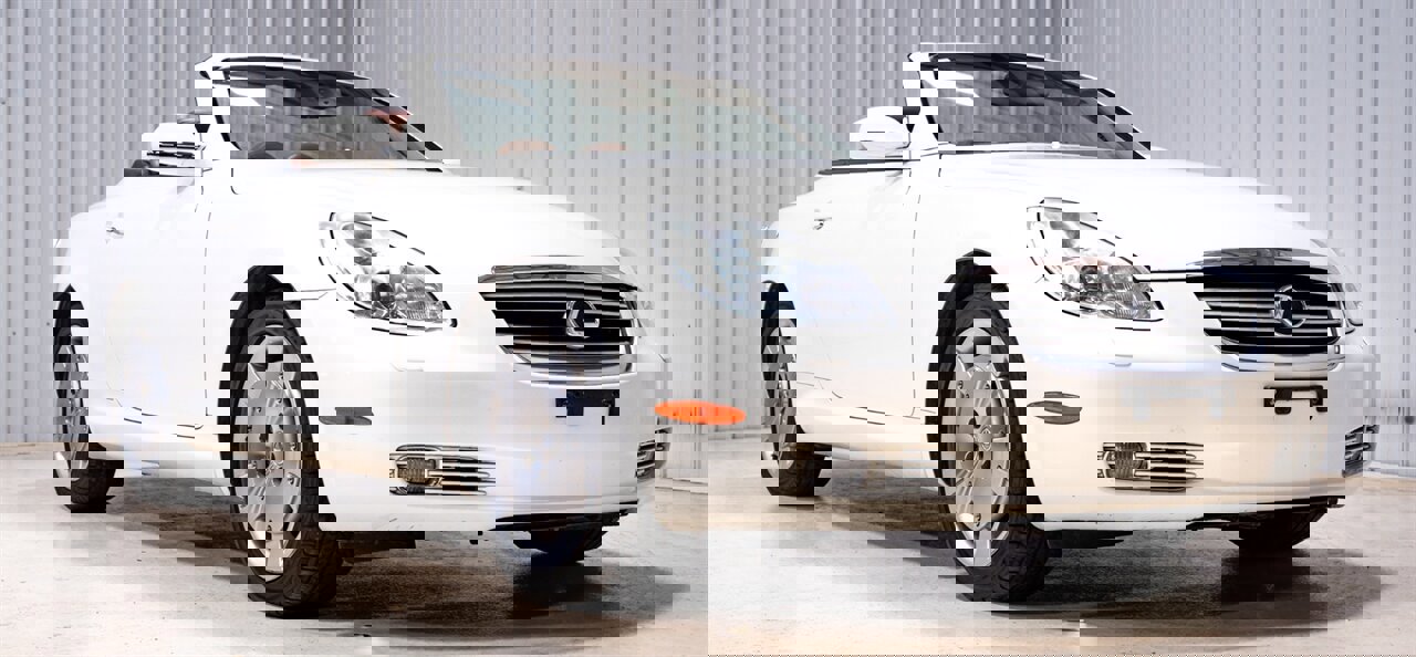 Used 2003 Lexus SC 430 Convertible image 3