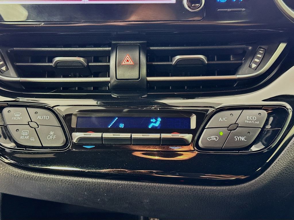Used 2019 Toyota C-HR LE FWD image 19
