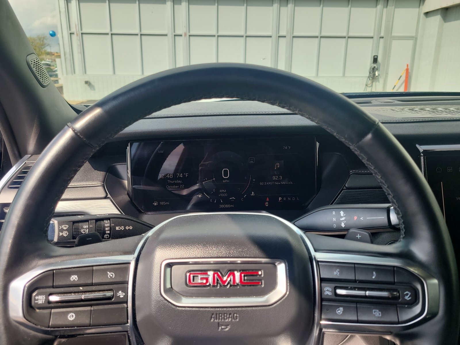 Used 2024 GMC Acadia Elevation FWD image 10