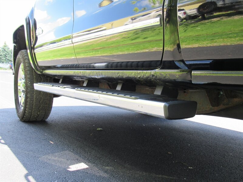 Used 2015 Chevrolet Silverado 2500 High Country w/ Duramax Plus Package AWD/4WD image 8