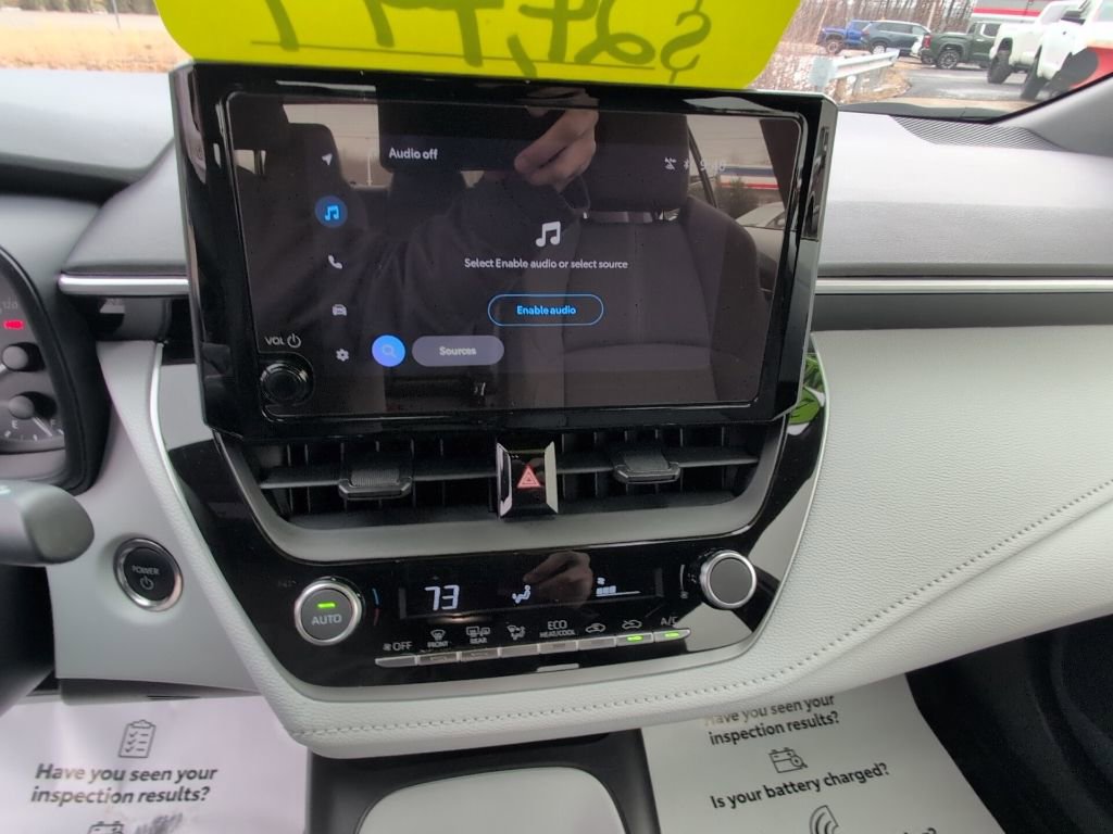 Certified 2024 Toyota Corolla SE w/ Convenience Package image 18