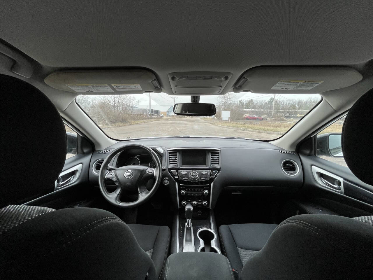 Used 2017 Nissan Pathfinder SV w/ Cargo Package image 19