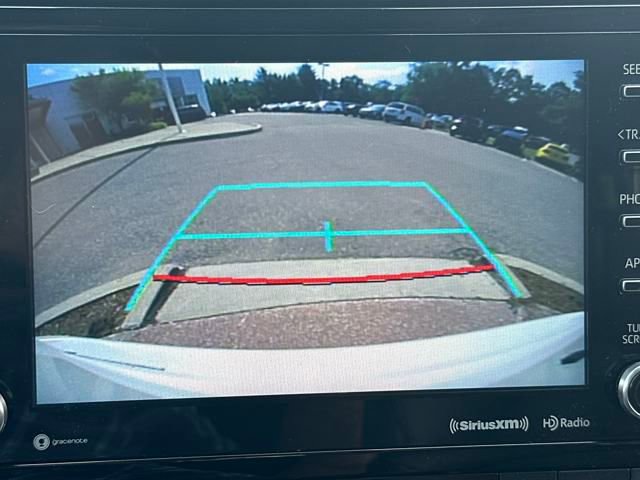 Used 2022 Toyota Highlander XLE image 19