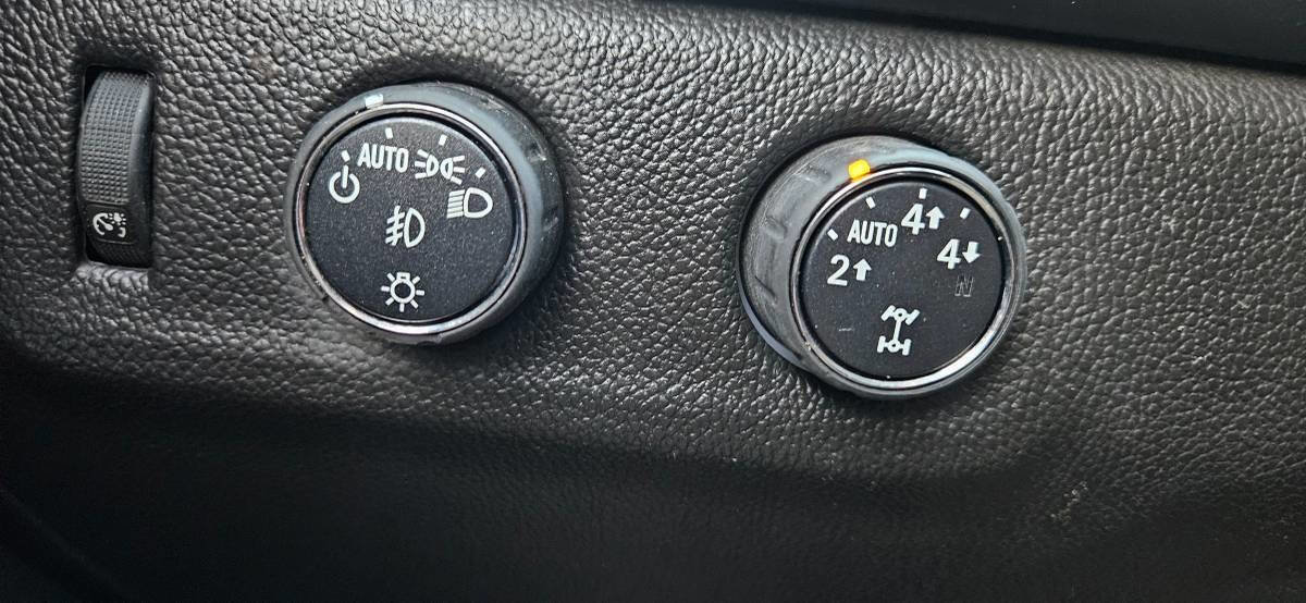 Used 2016 GMC Canyon SLT w/ Driver Alert Package image 20