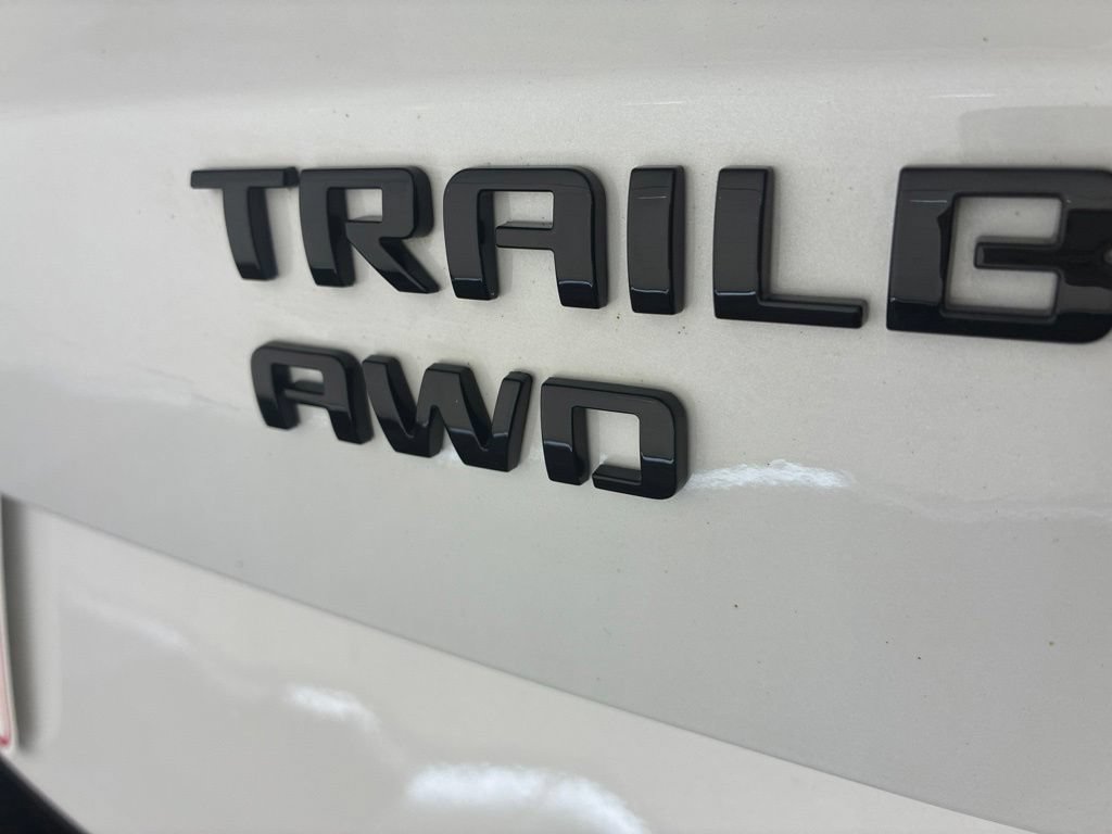 Used 2023 Chevrolet TrailBlazer RS AWD/4WD image 30