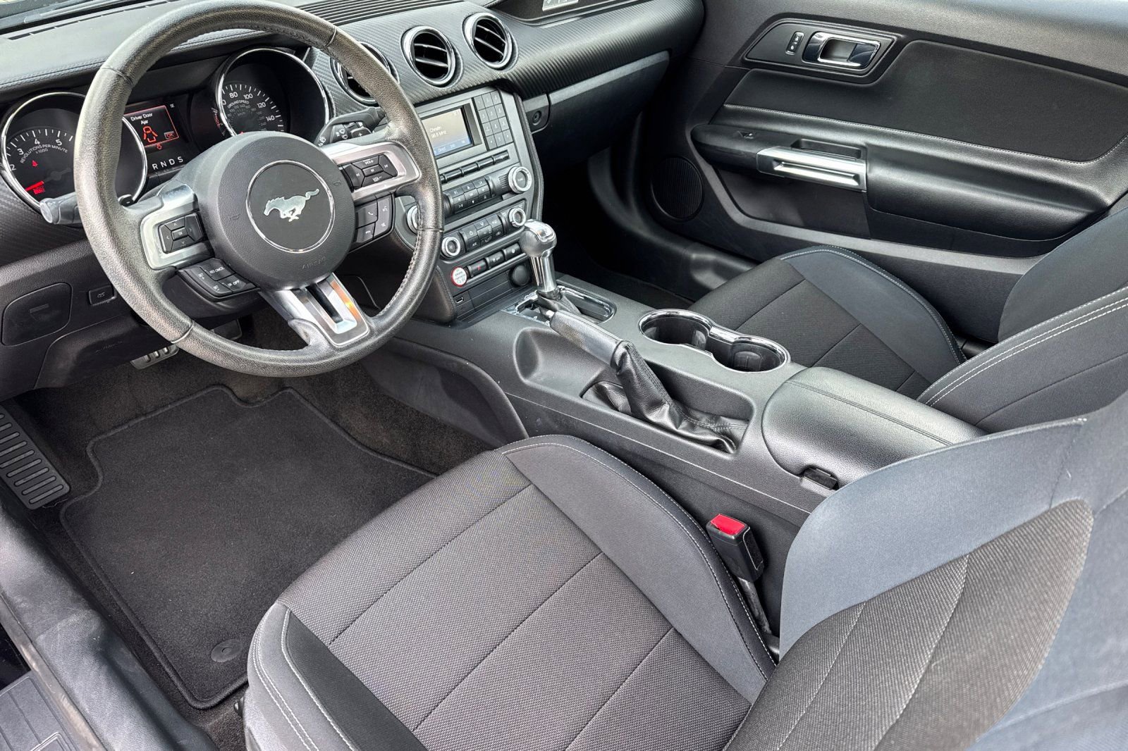 Used 2015 Ford Mustang Coupe w/ Equipment Group 051A image 10