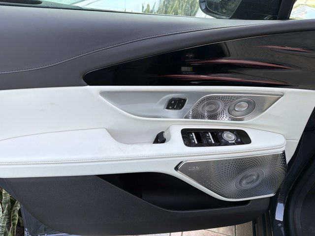 New 2026 Lincoln Nautilus Black Label w/ Jet Appearance Package AWD/4WD image 9