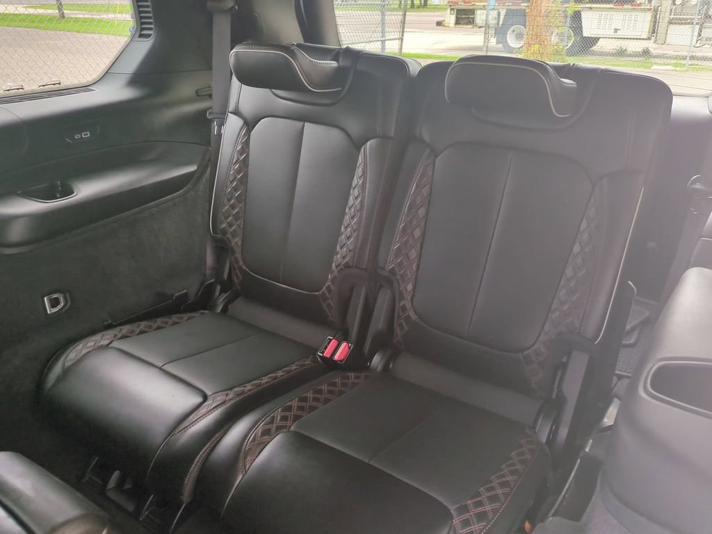 Used 2024 Jeep Grand Cherokee L Summit AWD/4WD image 16