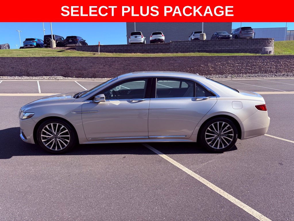 Used 2017 Lincoln Continental Select FWD image 4