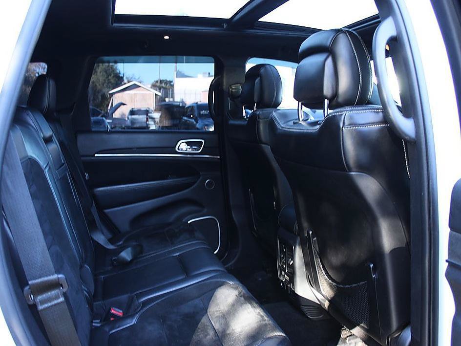 Used 2016 Jeep Grand Cherokee SRT w/ Trailer Tow Group IV AWD/4WD image 20