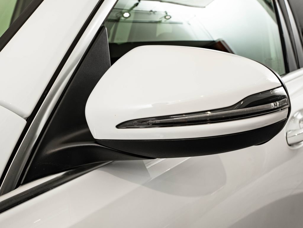 Certified 2024 Mercedes-Benz GLB 250 4MATIC image 16