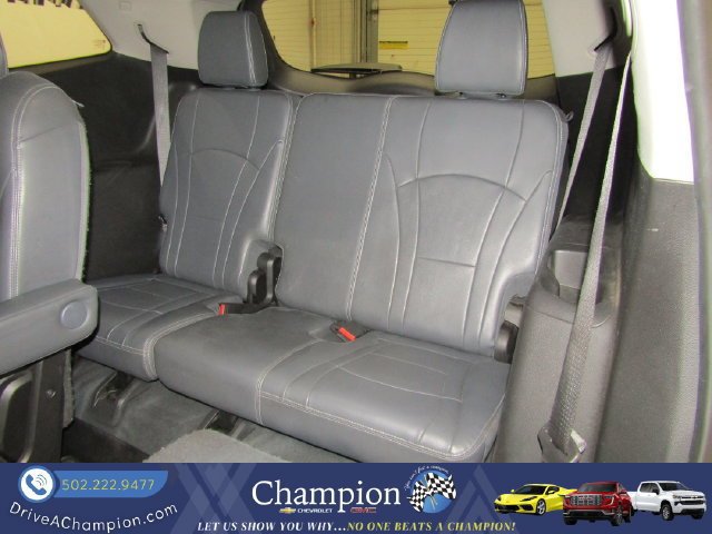 Used 2018 Buick Enclave Essence AWD/4WD image 19