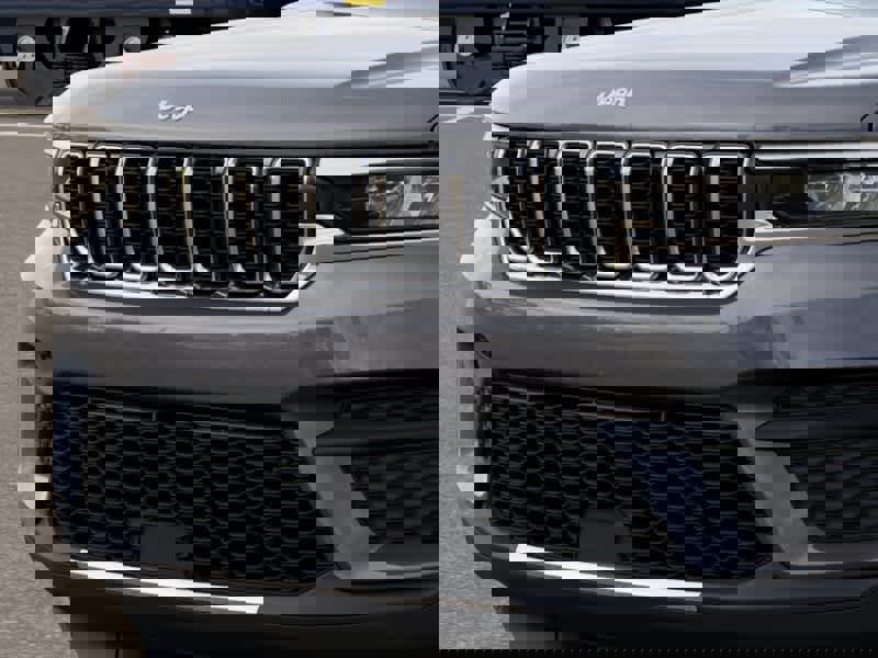 New 2025 Jeep Grand Cherokee Laredo X image 11