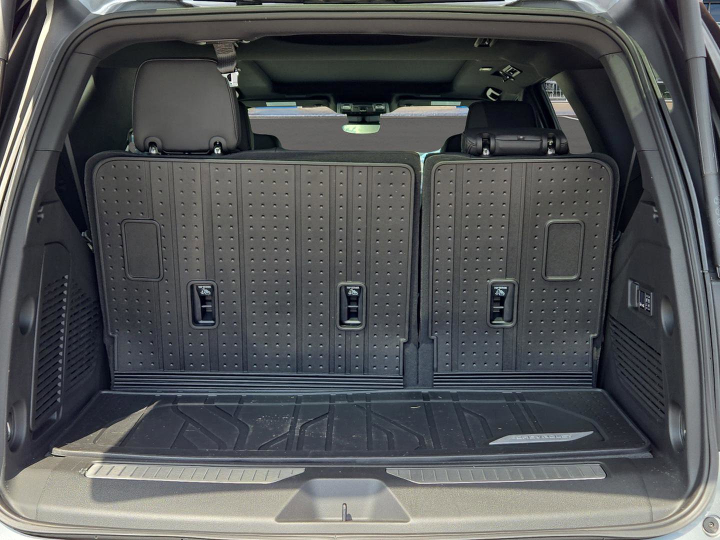 Certified 2025 Chevrolet Tahoe High Country image 10