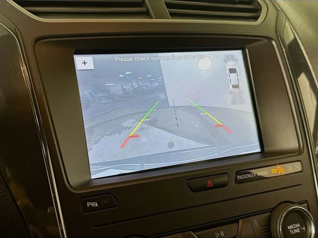 Certified 2019 Ford Explorer XLT w/ Equipment Group 202A image 17