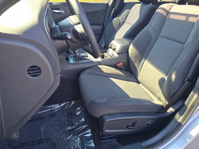 Used 2018 Dodge Charger SXT Plus w/ Blacktop Package RWD image 23