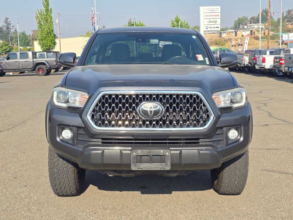 Used 2018 Toyota Tacoma TRD Off-Road AWD/4WD image 5