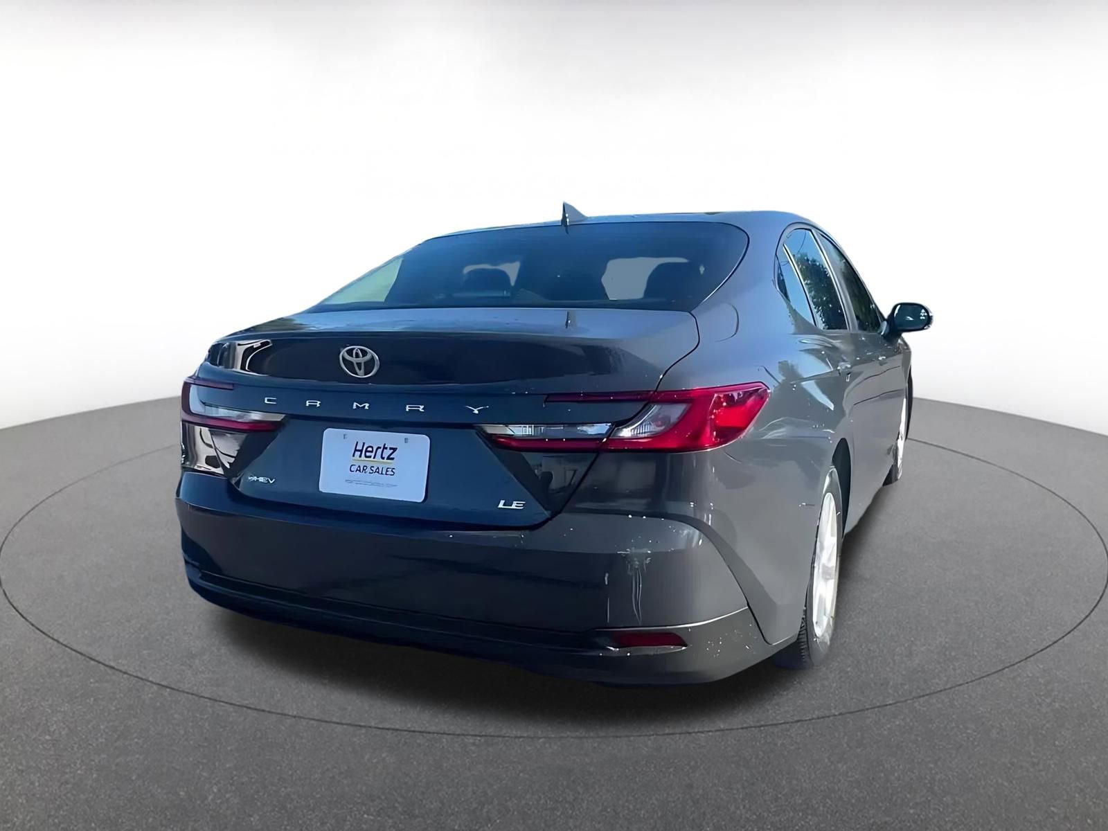 Used 2025 Toyota Camry LE image 15