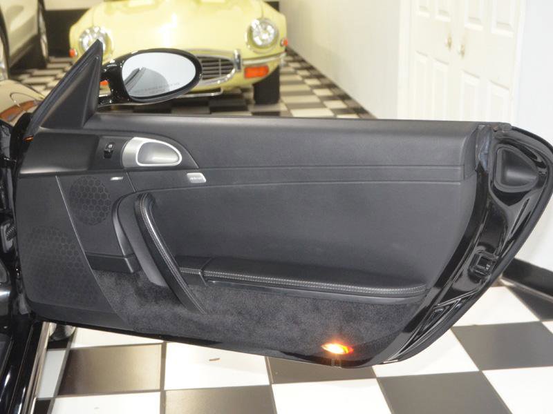 Used 2005 Porsche 911 Carrera image 23