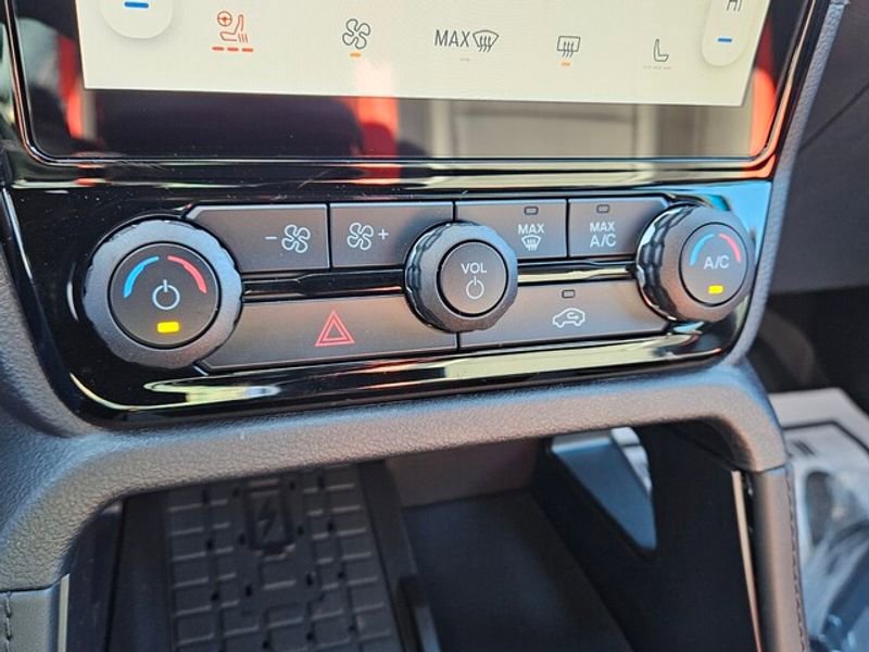 New 2025 Ford Ranger Raptor image 23