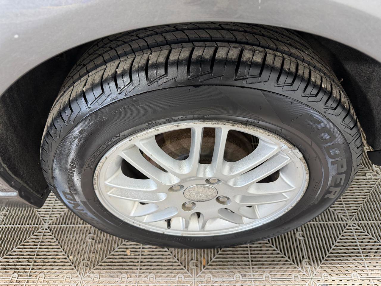 Used 2006 Ford Focus SES image 17