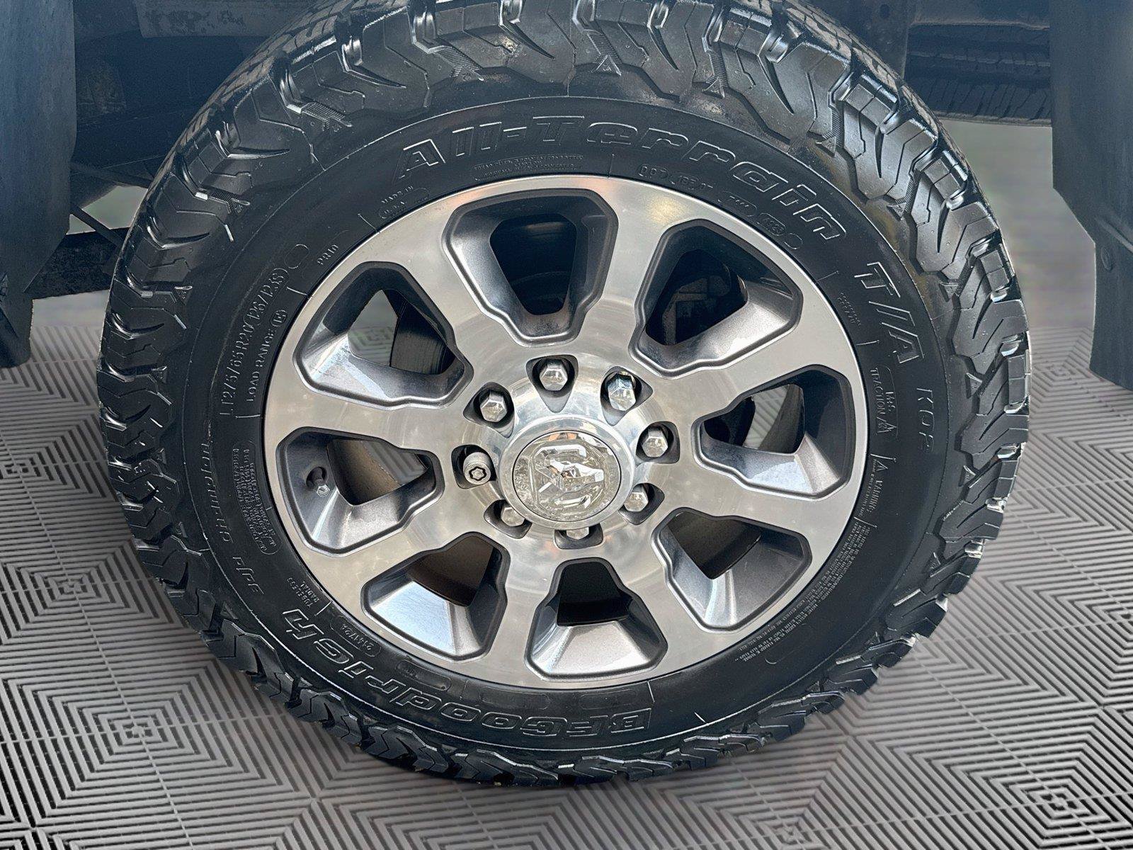 Used 2019 RAM 2500 Limited AWD/4WD image 32