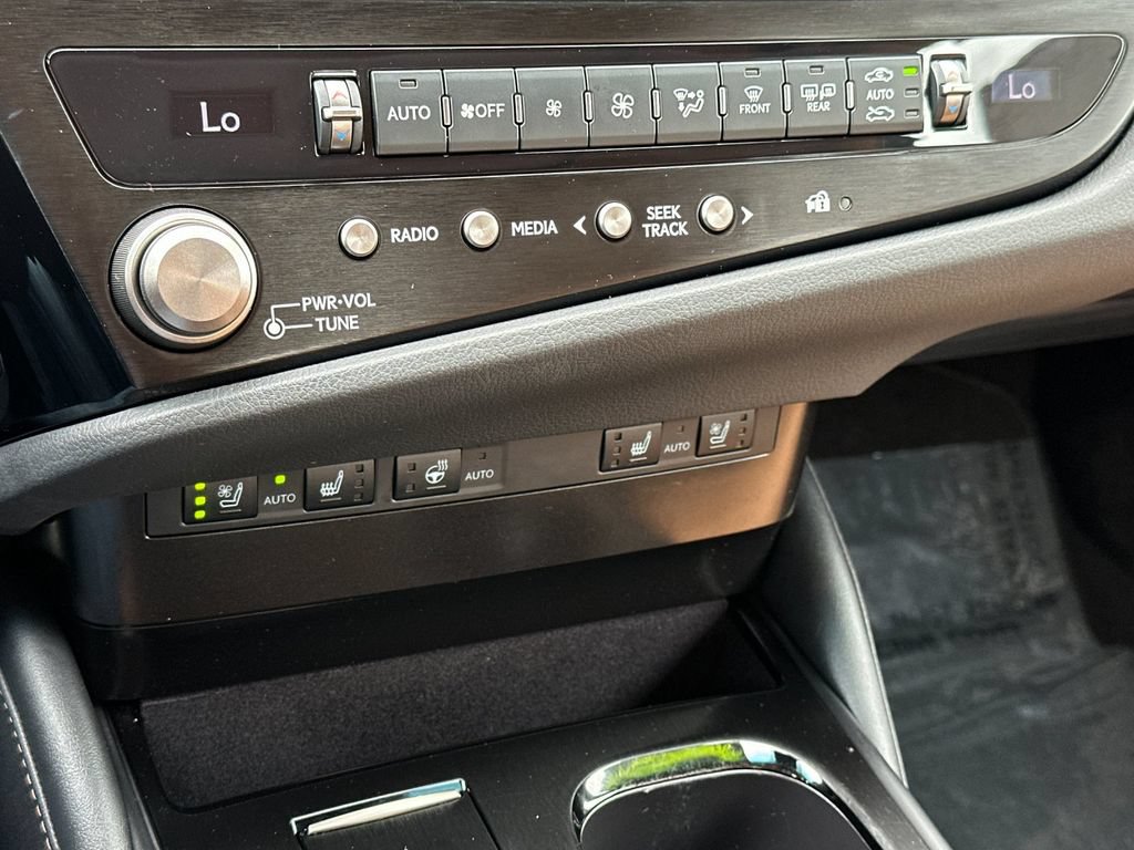 Used 2023 Lexus ES 350 w/ Premium Package FWD image 18