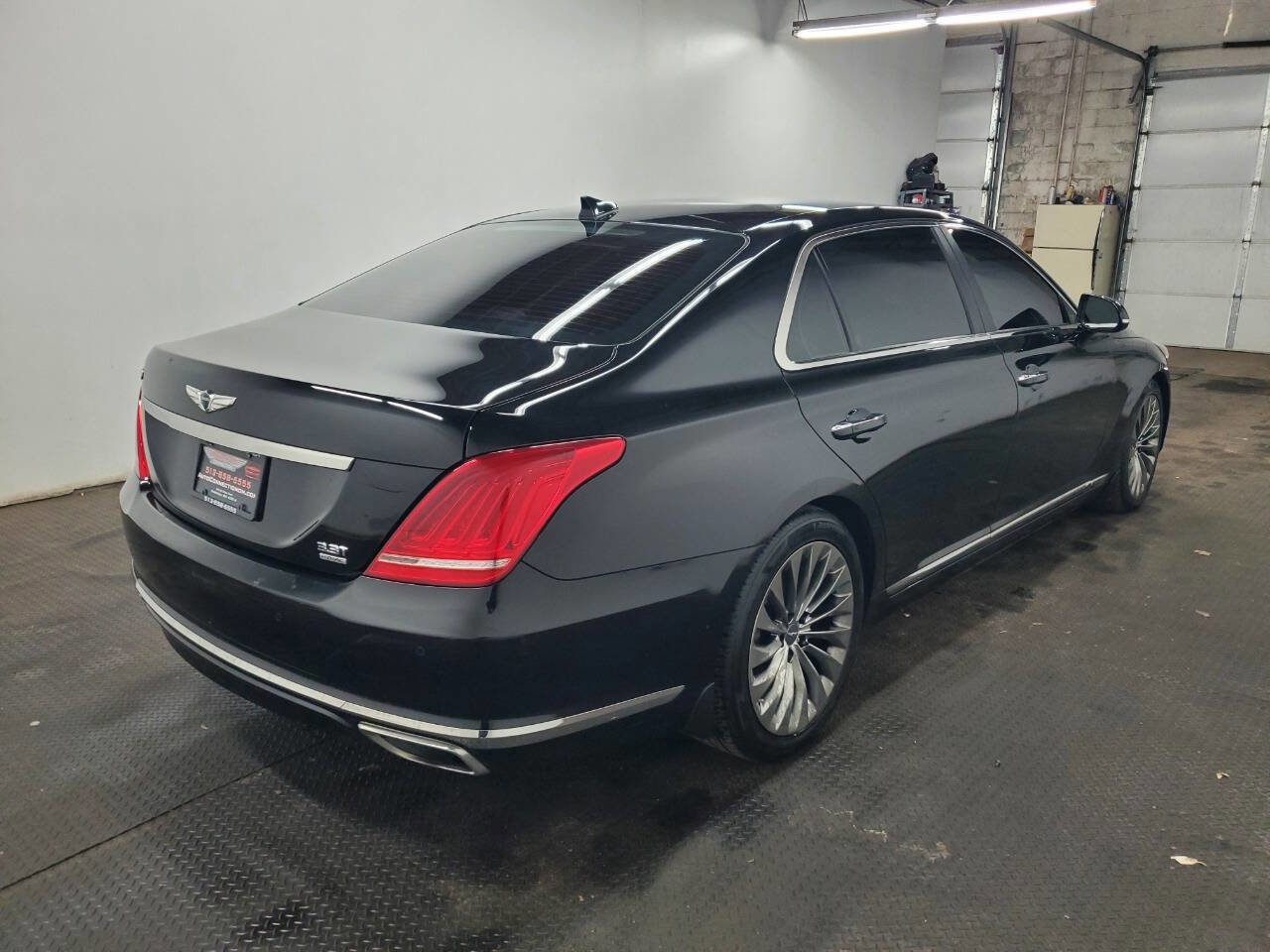 Used 2017 Genesis G90 3.3T Premium image 7