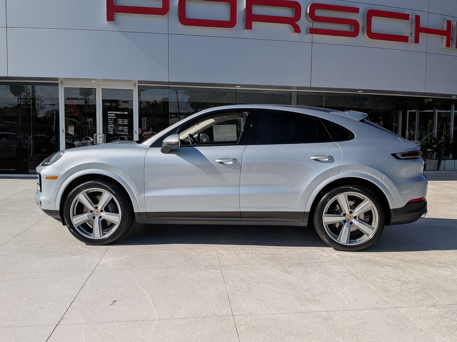 New 2026 Porsche Cayenne Coupe image 2