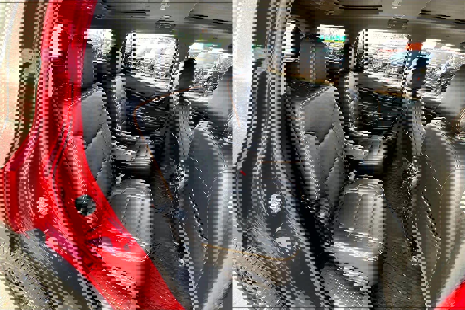 Used 2023 GMC Acadia AT4 w/ Technology Package image 20