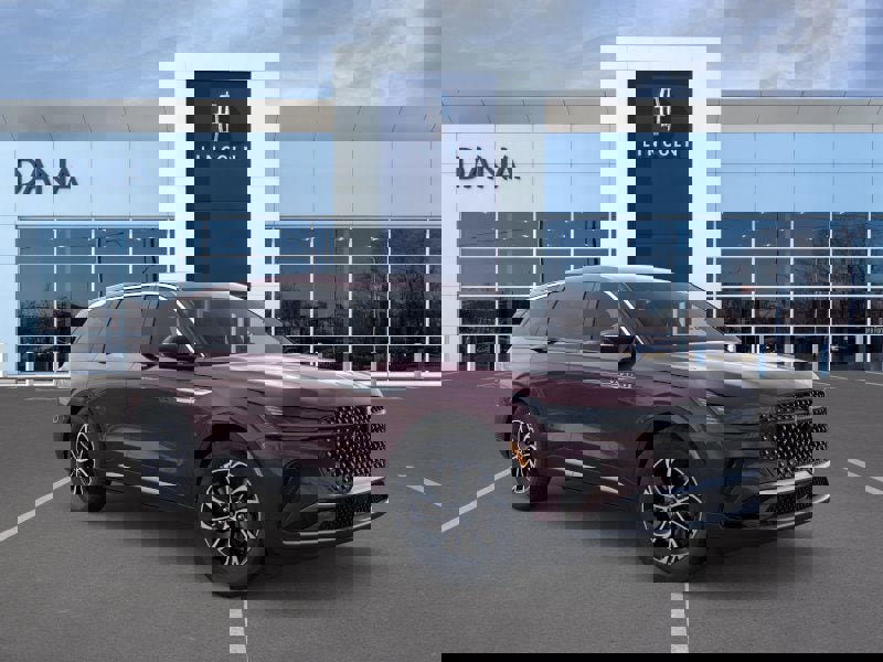 New 2025 Lincoln Nautilus Premier image 7