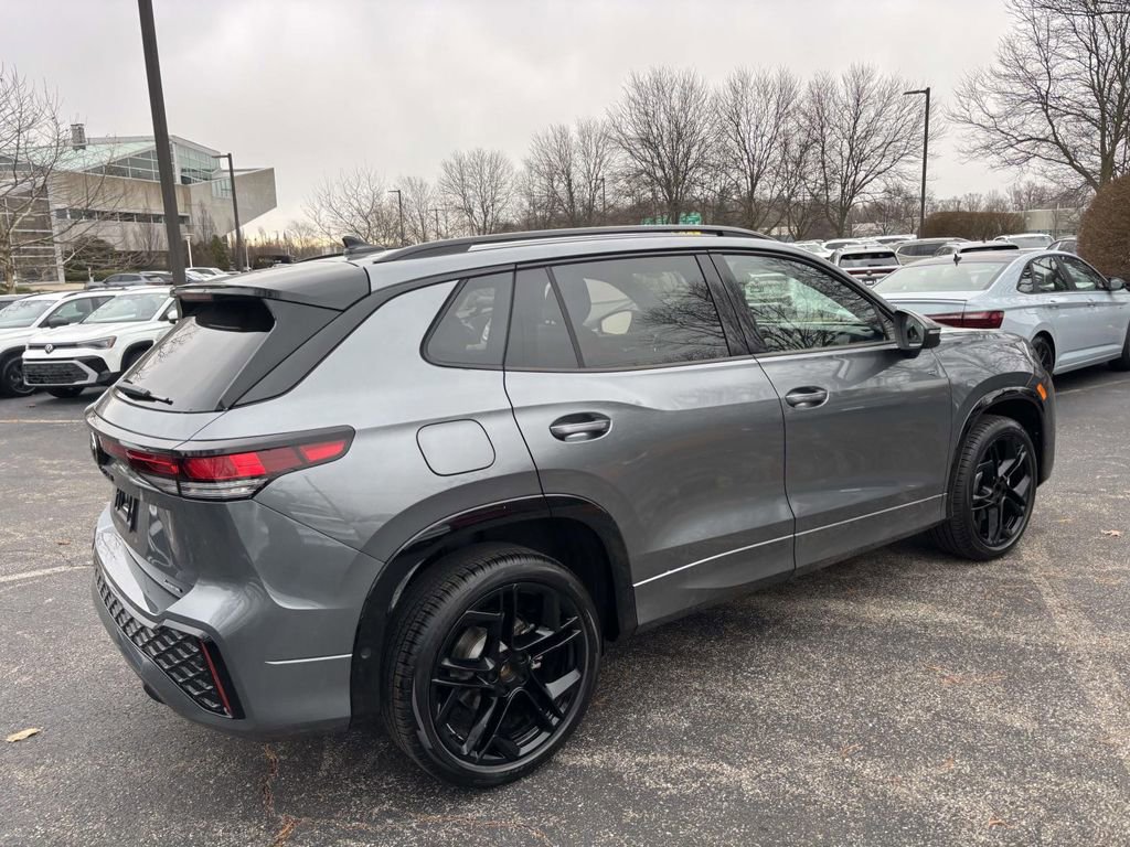 New 2026 Volkswagen Tiguan SE R-Line image 7