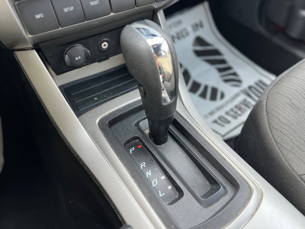 Used 2010 Ford Focus SE image 21