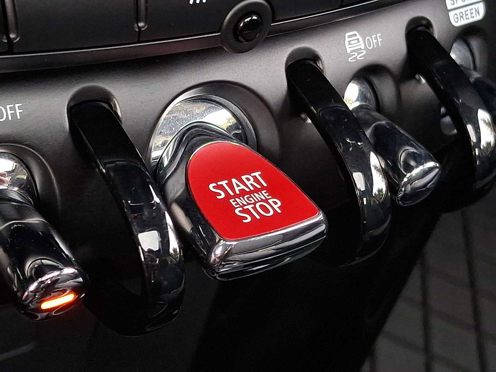 Used 2024 MINI Cooper S image 22