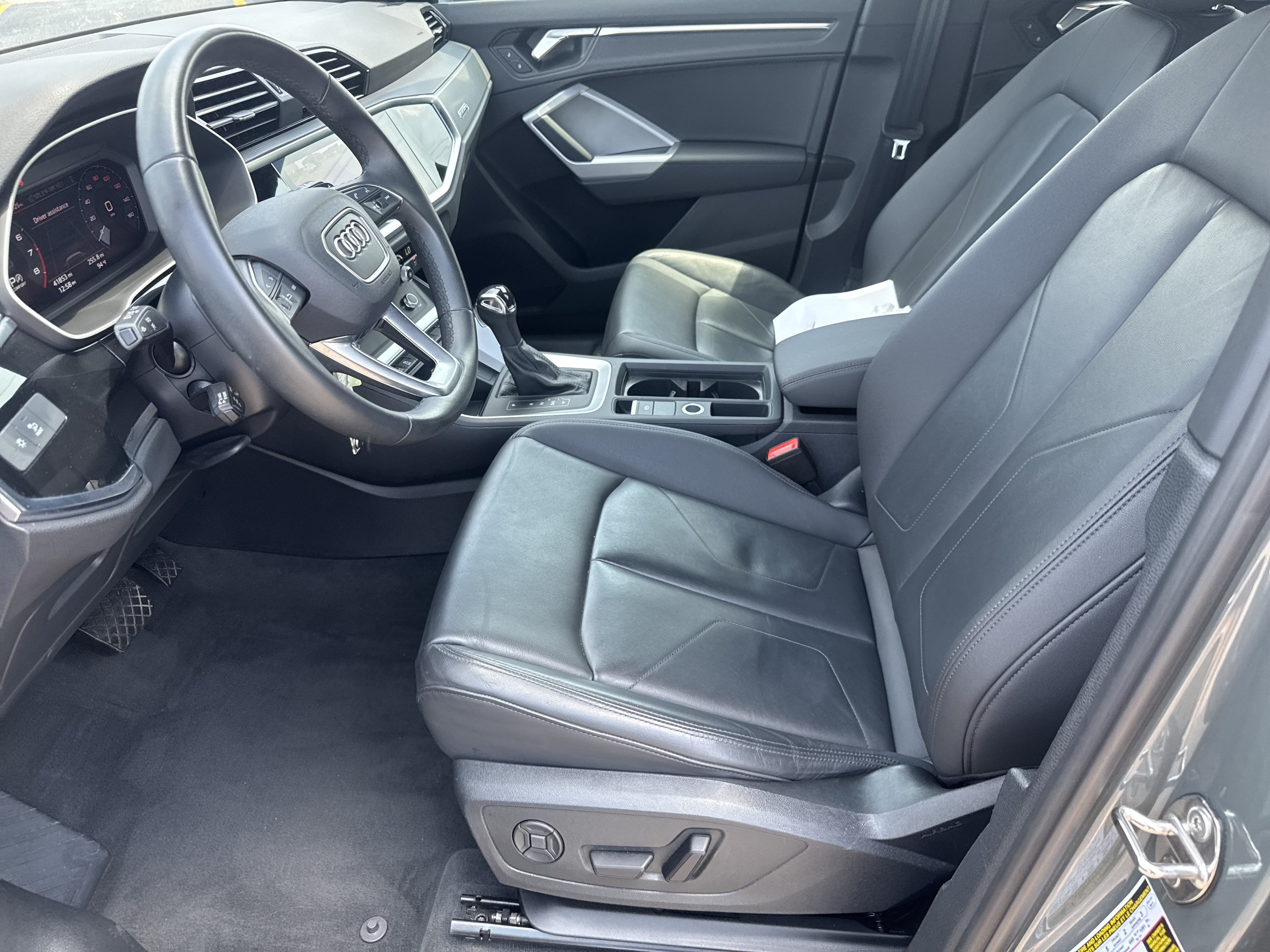 Used 2025 Audi Q3 2.0T Premium AWD/4WD image 5